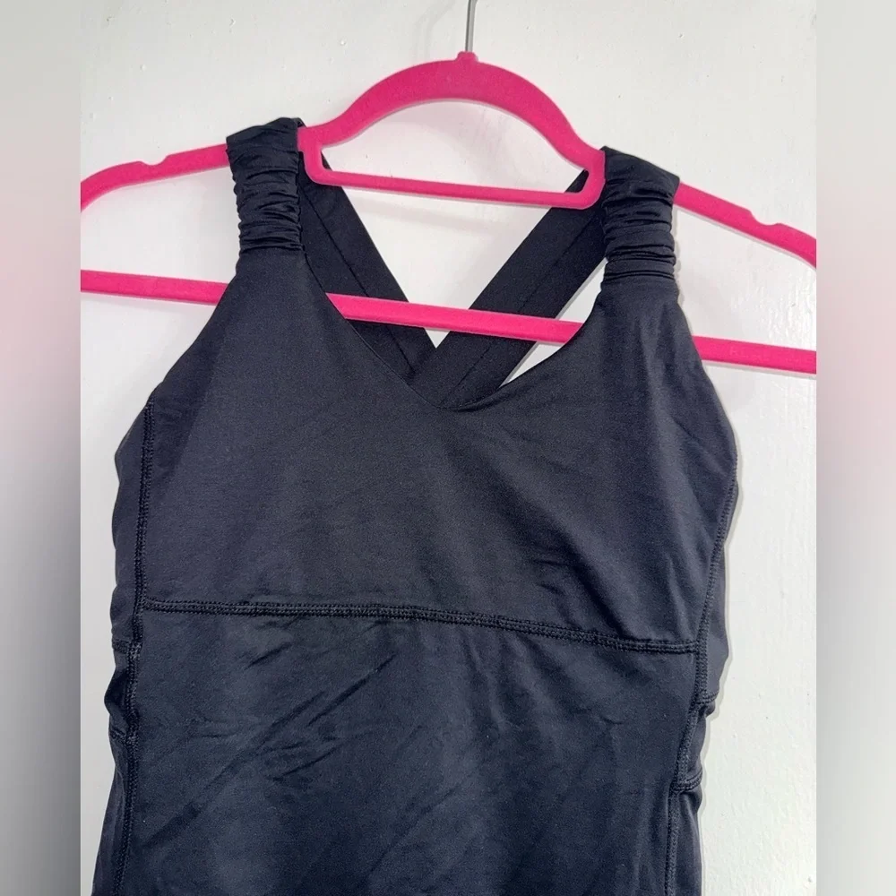 Lululemon push your limits tank size 8